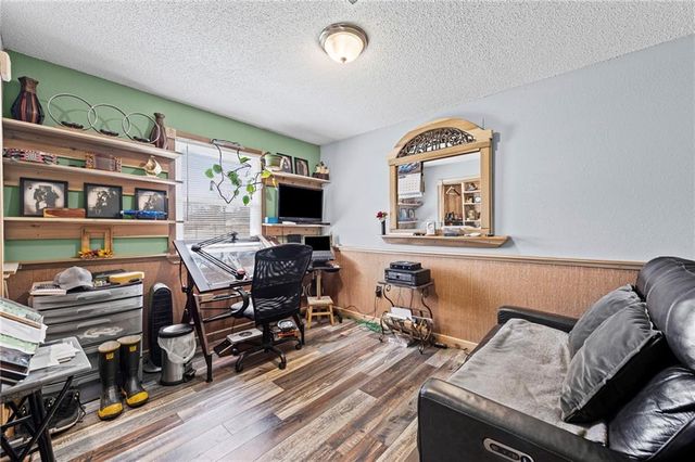 701 NE Banner Drive, Lee's Summit, MO 64086