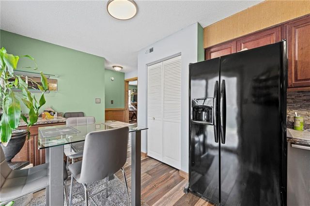 701 NE Banner Drive, Lee's Summit, MO 64086