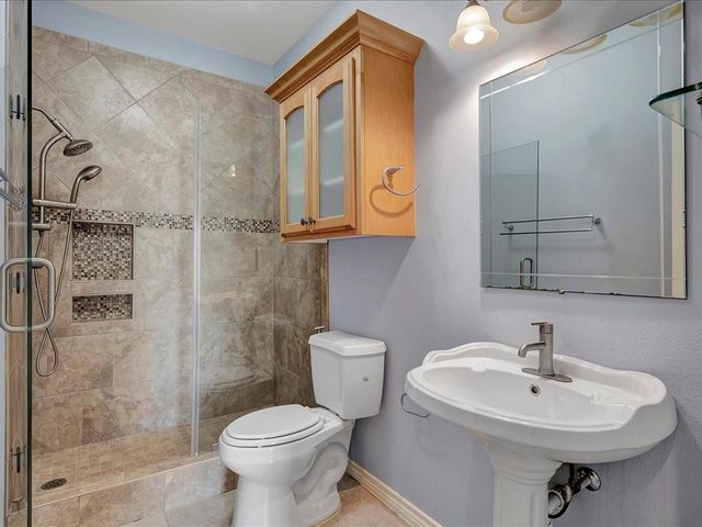 1904 Loblolly Lane, Lufkin, TX 75904