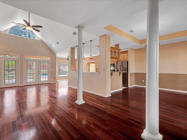 1904 Loblolly Lane, Lufkin, TX 75904