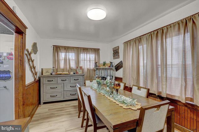 939 WAYNE AVE, York, PA 17403