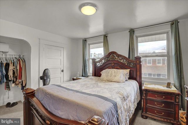 939 WAYNE AVE, York, PA 17403