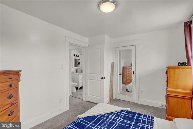 939 WAYNE AVE, York, PA 17403