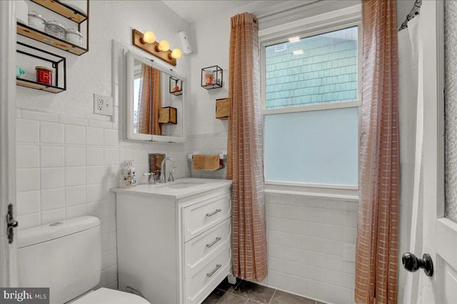 939 WAYNE AVE, York, PA 17403