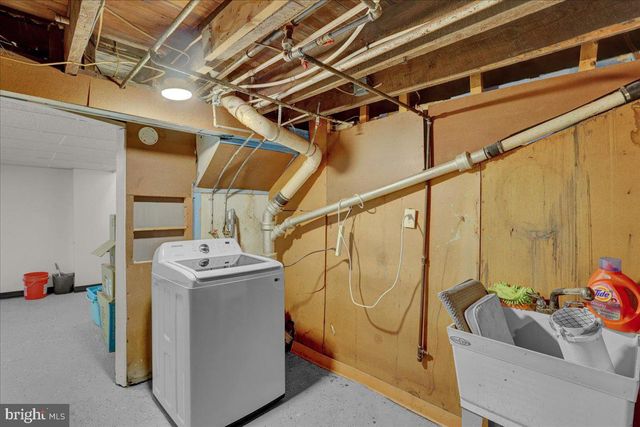 939 WAYNE AVE, York, PA 17403