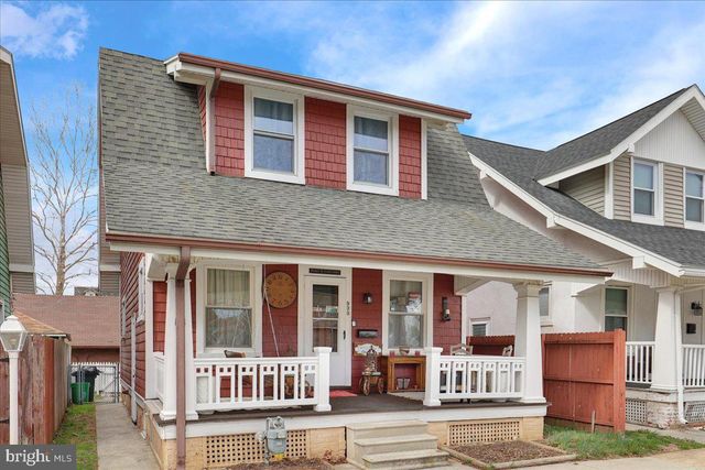 939 WAYNE AVE, York, PA 17403