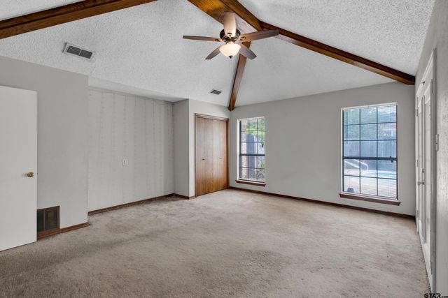 902 Kingsbury Court, Longview, TX 75604