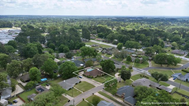 902 Kingsbury Court, Longview, TX 75604