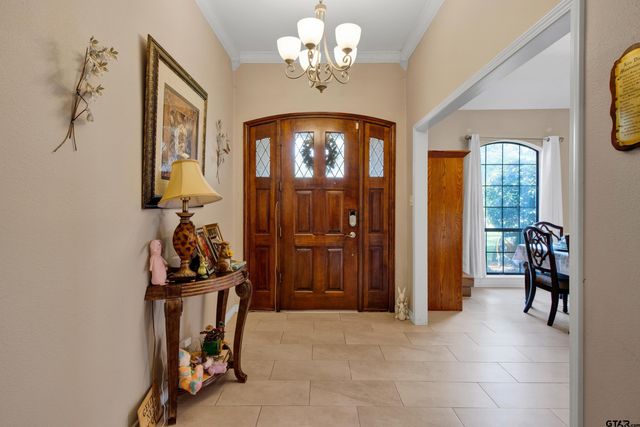 902 Kingsbury Court, Longview, TX 75604