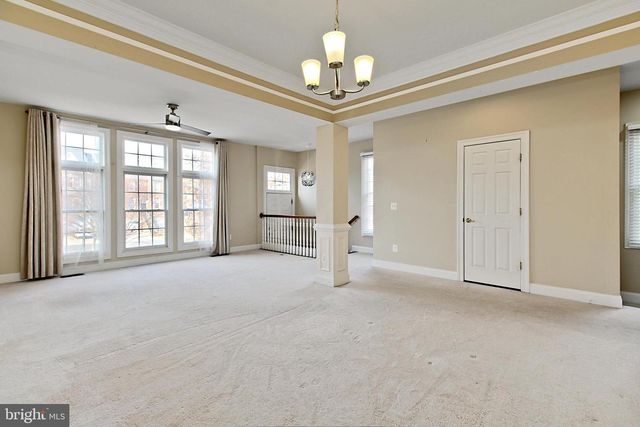 6913 STANWICK SQ, Gainesville, VA 20155