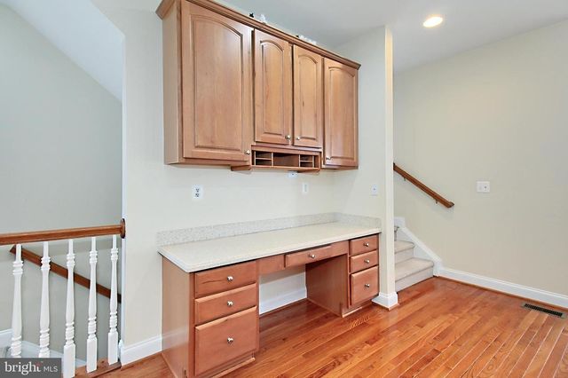 6913 STANWICK SQ, Gainesville, VA 20155