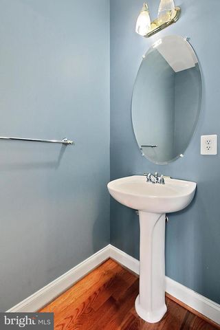 6913 STANWICK SQ, Gainesville, VA 20155