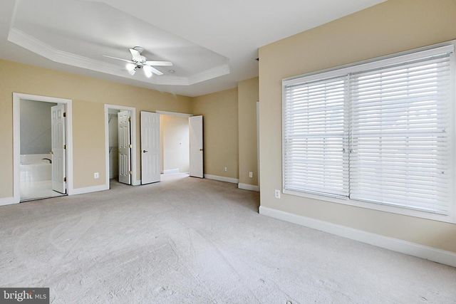 6913 STANWICK SQ, Gainesville, VA 20155