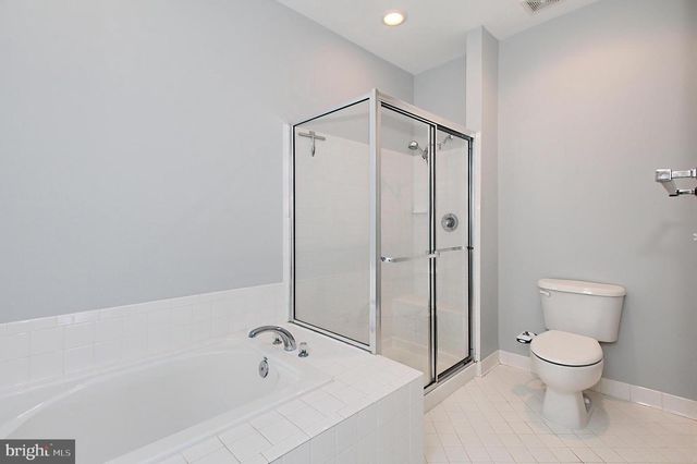 6913 STANWICK SQ, Gainesville, VA 20155