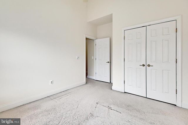 6913 STANWICK SQ, Gainesville, VA 20155