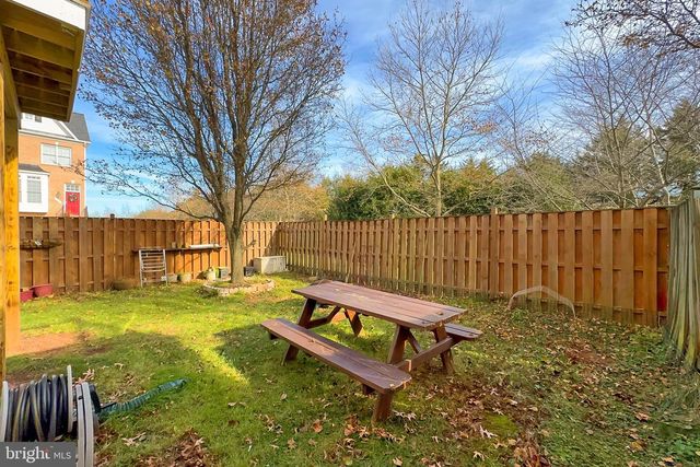 6913 STANWICK SQ, Gainesville, VA 20155