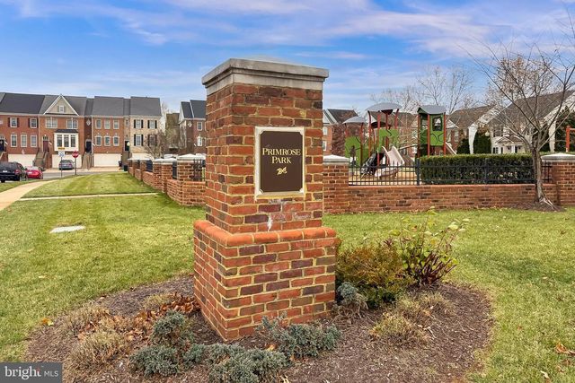6913 STANWICK SQ, Gainesville, VA 20155