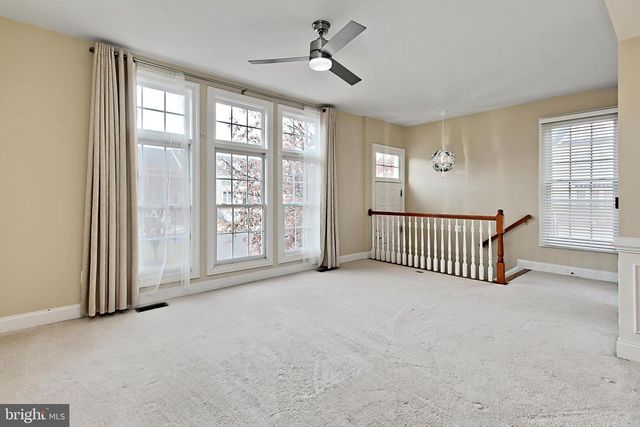 6913 STANWICK SQ, Gainesville, VA 20155