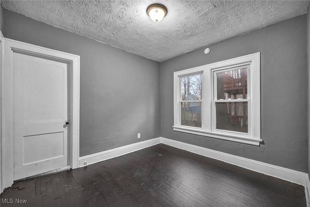 13818 Durkee Avenue, Cleveland, OH 44105