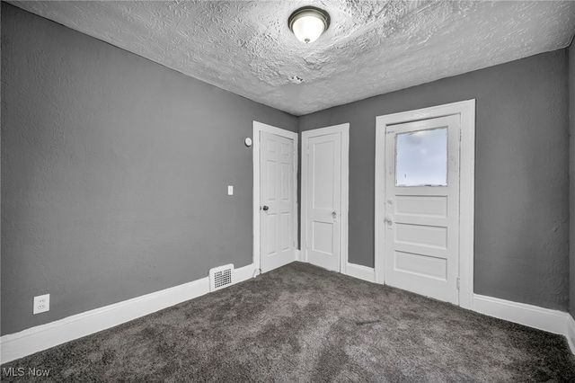 13818 Durkee Avenue, Cleveland, OH 44105