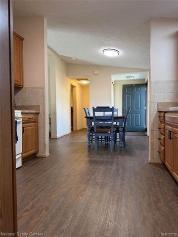 38561 Deer Creek Boulevard, Westland, MI 48185