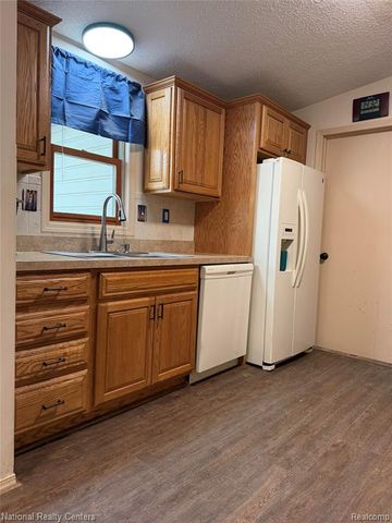 38561 Deer Creek Boulevard, Westland, MI 48185