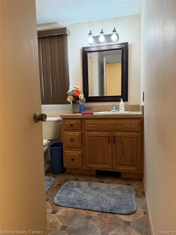 38561 Deer Creek Boulevard, Westland, MI 48185