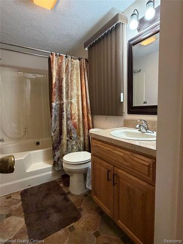 38561 Deer Creek Boulevard, Westland, MI 48185