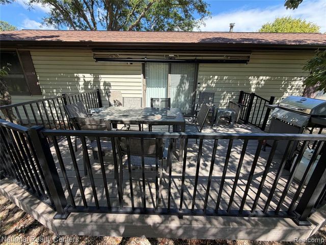 38561 Deer Creek Boulevard, Westland, MI 48185