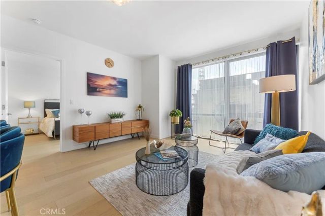 400 S Broadway 1314, Los Angeles, CA 90013