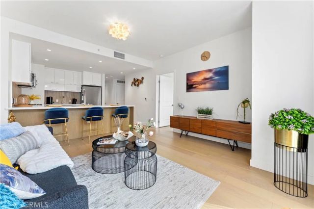 400 S Broadway 1314, Los Angeles, CA 90013