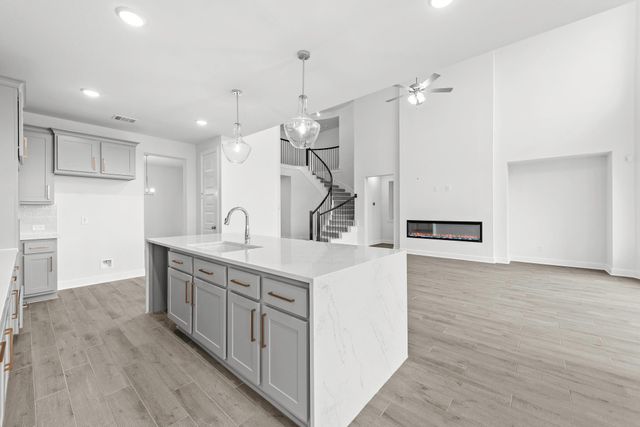 13706 Broadmoor Bay Drive, Texas City, TX 77568