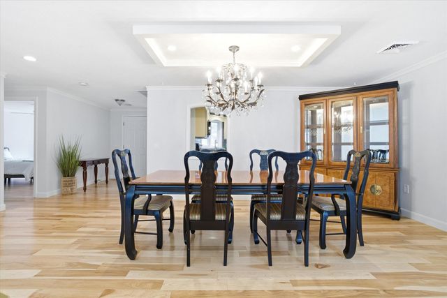 40 Walden Pond Drive, Nashua, NH 03064