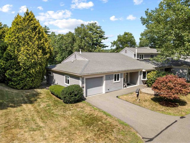 40 Walden Pond Drive, Nashua, NH 03064