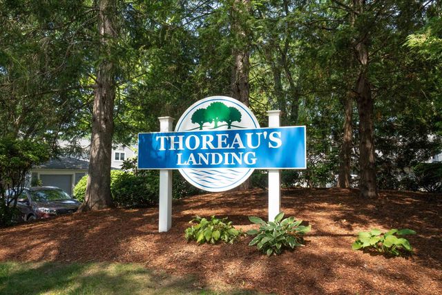 40 Walden Pond Drive, Nashua, NH 03064