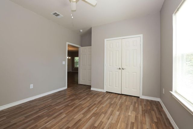 204 S 13th Street, Conroe, TX 77301