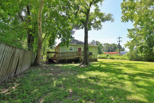 204 S 13th Street, Conroe, TX 77301