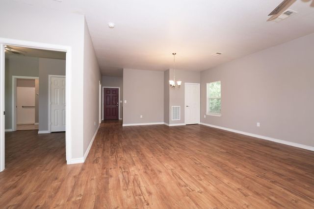 204 S 13th Street, Conroe, TX 77301