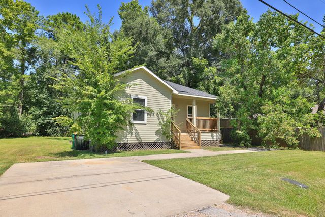 204 S 13th Street, Conroe, TX 77301