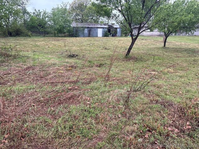 9357 N 547 Road, Hulbert, OK 74441