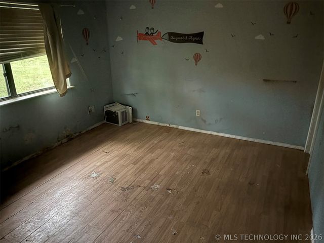 9357 N 547 Road, Hulbert, OK 74441