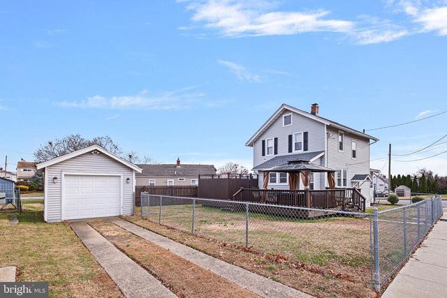 2901 ARLINGTON AVE, Brookhaven, PA 19015