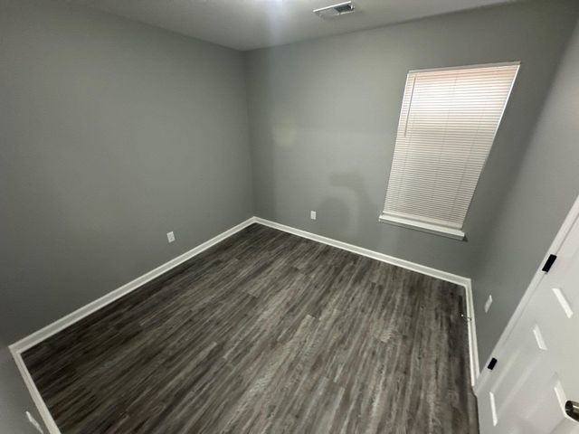 565 HEMSLEY AVE, Memphis, TN 38109