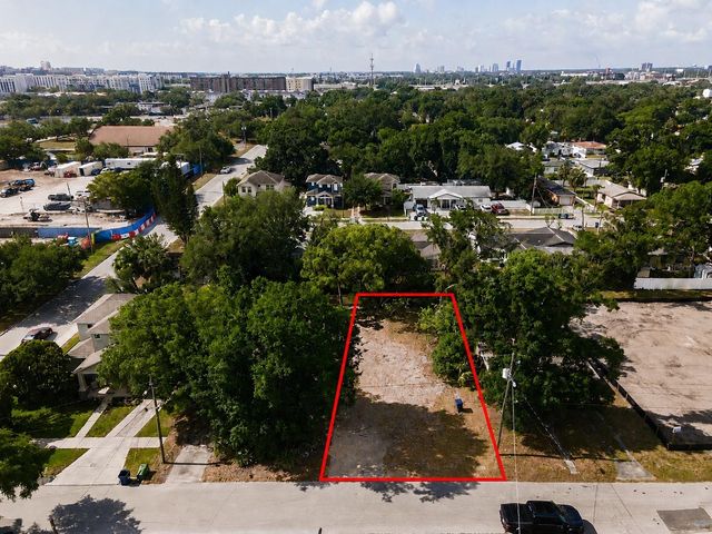 1704 W SAINT CONRAD STREET, Tampa, FL 33607