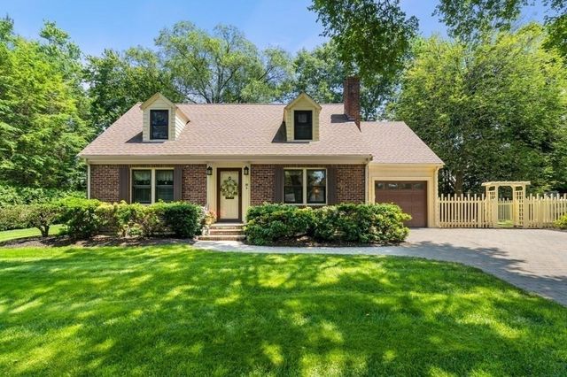 33 West Shore Drive, Marblehead, MA 01945