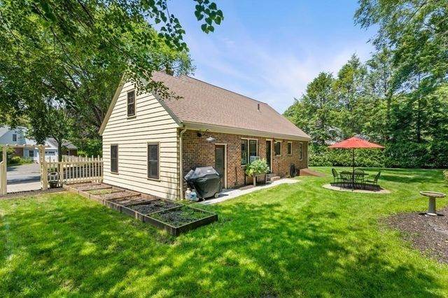 33 West Shore Drive, Marblehead, MA 01945