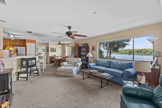 99 Broad River Pl 3206, Welaka, FL 32193