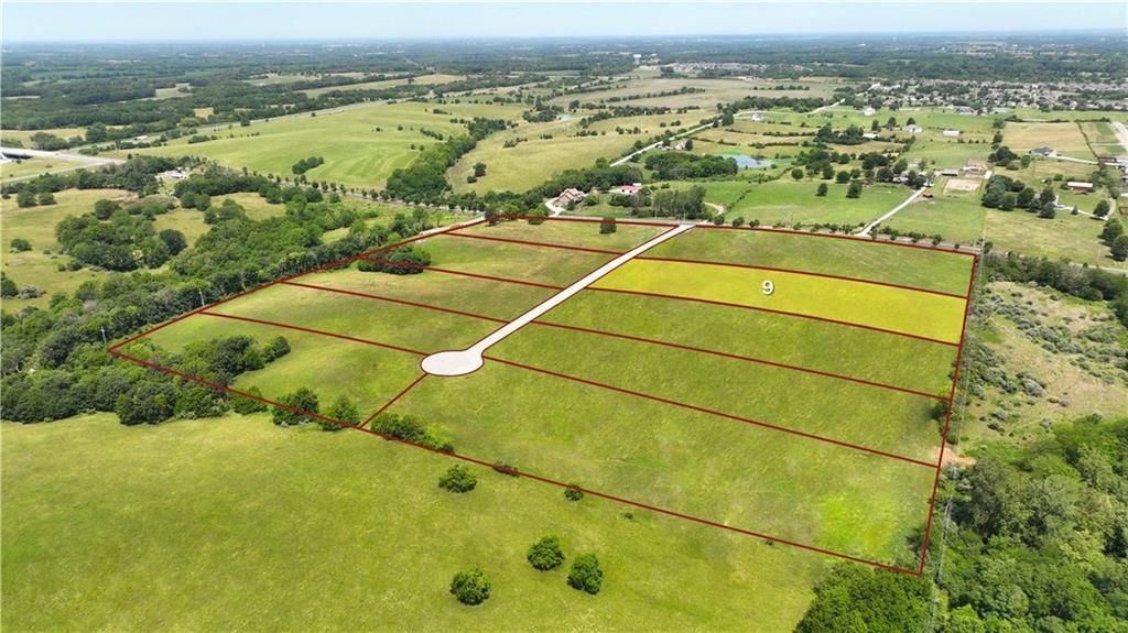 10787 N Ewing Avenue, Kansas City, MO 64156