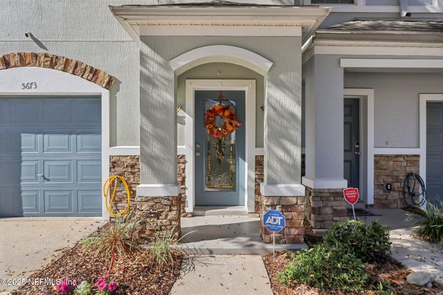 5673 PARKSTONE CROSSING Drive, Jacksonville, FL 32258