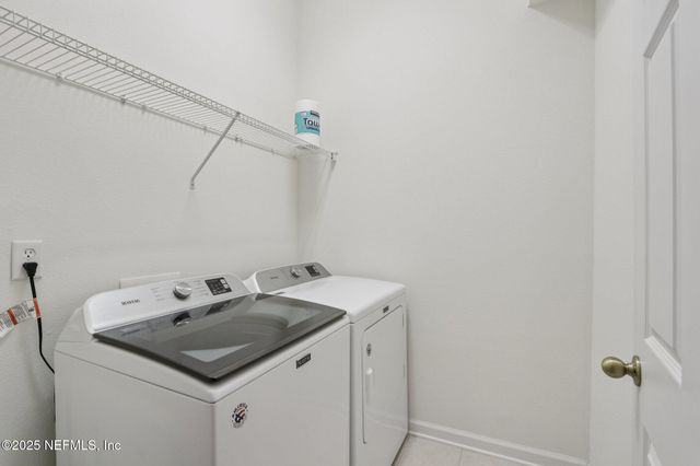 5673 PARKSTONE CROSSING Drive, Jacksonville, FL 32258